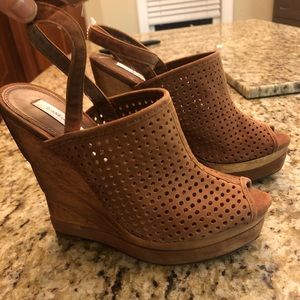 Diane Von Furstenberg brand new platform shoes.